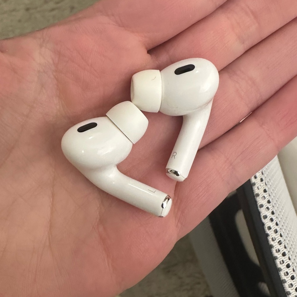 Apple AirPods Pro (2nd Generation) earbuds (no case included)